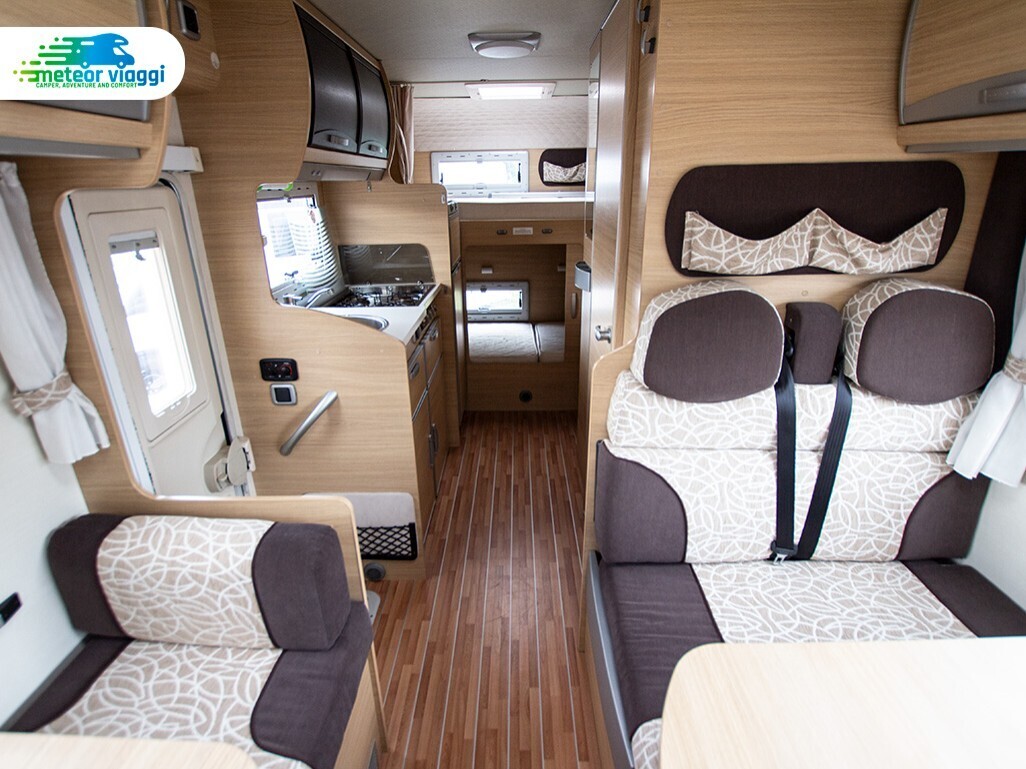 Camper Mansardato 4 posti Roller Team Granduca GT