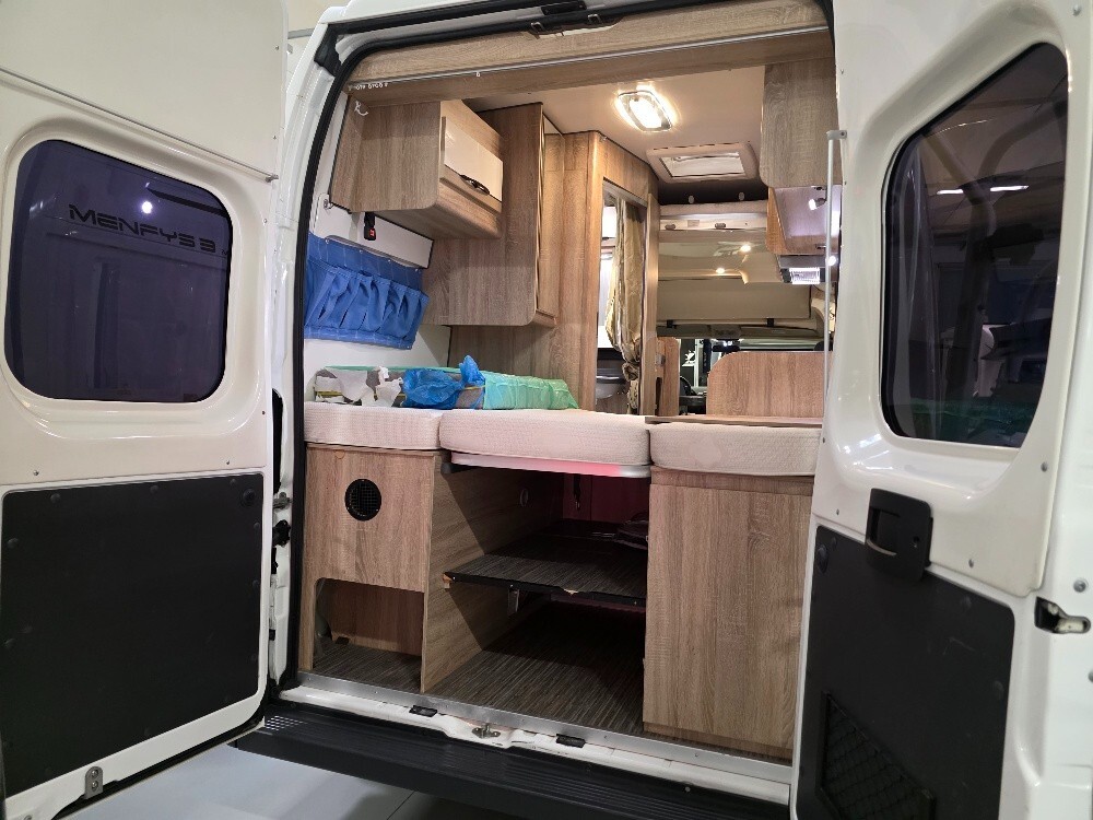 CAMPER VAN FONT VENDOME H 307