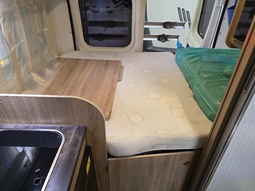 CAMPER VAN FONT VENDOME H 307