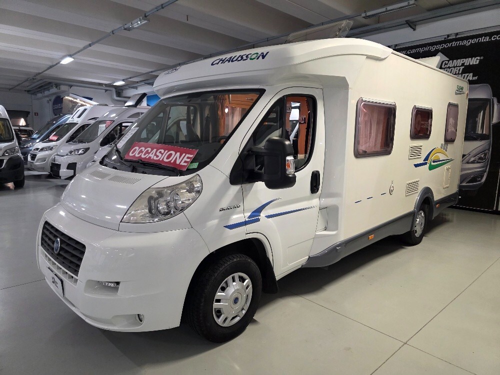 CAMPER CHAUSSON FLASH 08