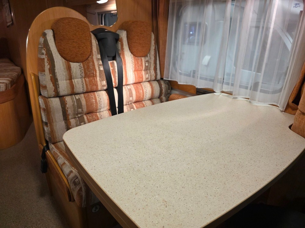 CAMPER CHAUSSON FLASH 08