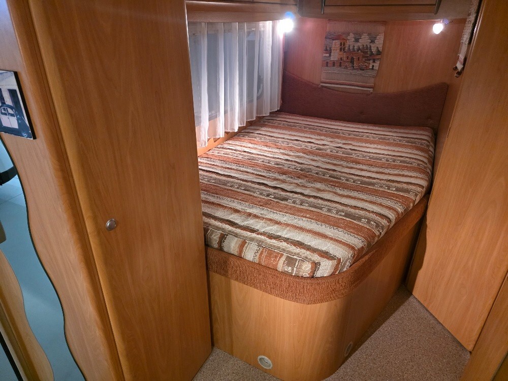 CAMPER CHAUSSON FLASH 08