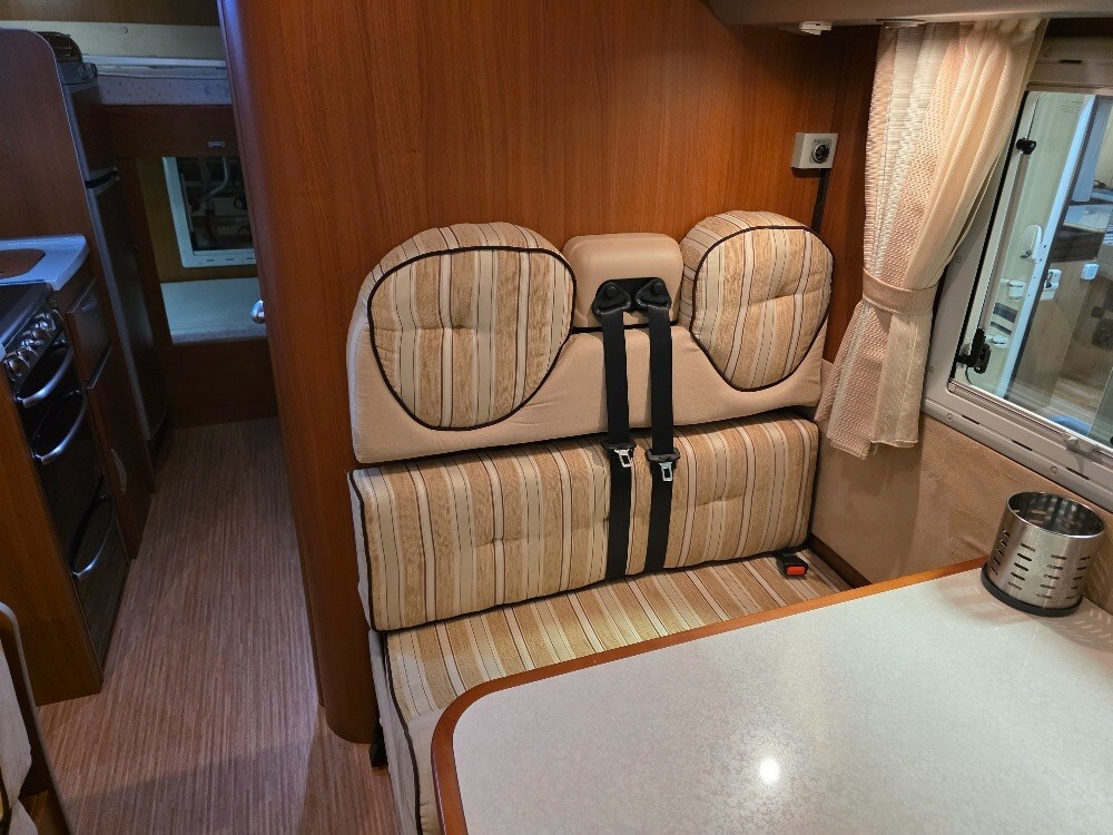 CAMPER MCLOUIS TANDY 640