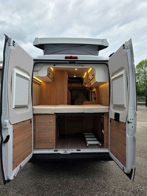Weinsberg Cara Bus Anniversary