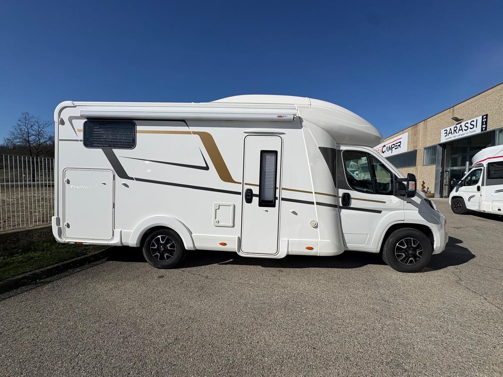 Eura Mobil Profila RS 695