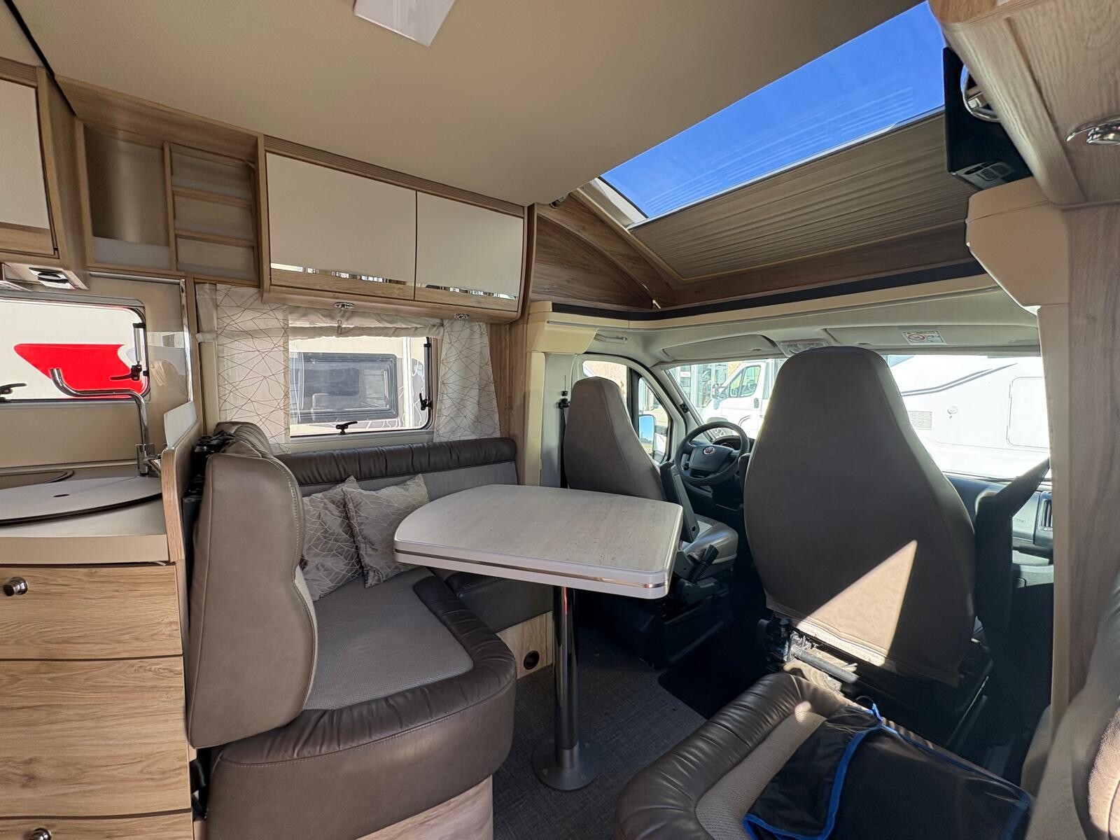 Eura Mobil Profila RS 695