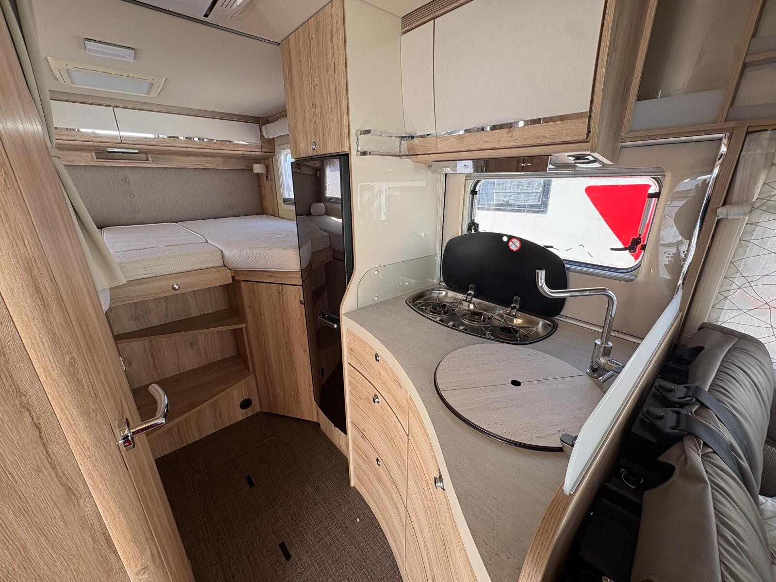 Eura Mobil Profila RS 695