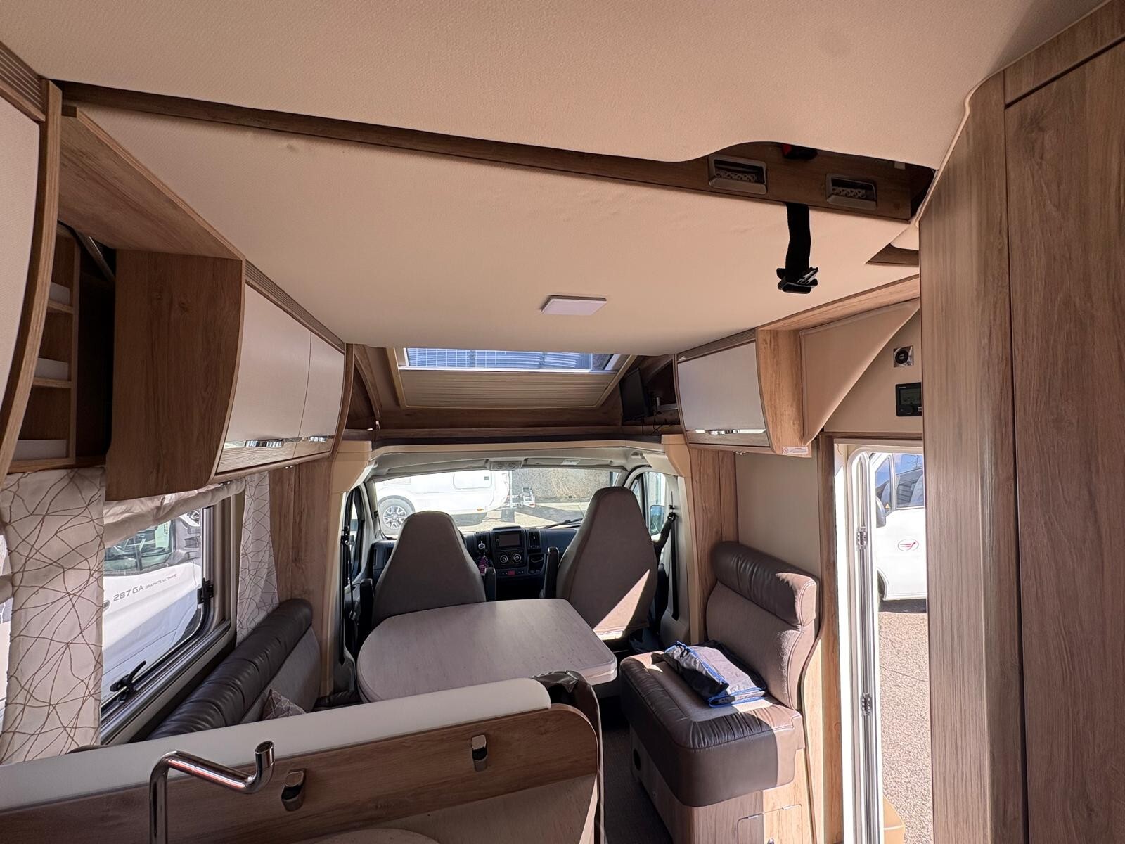 Eura Mobil Profila RS 695