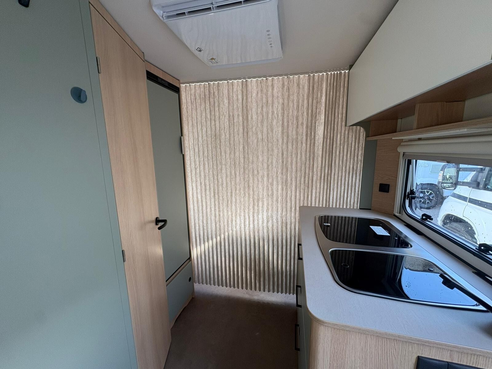 Lmc Caravan Style