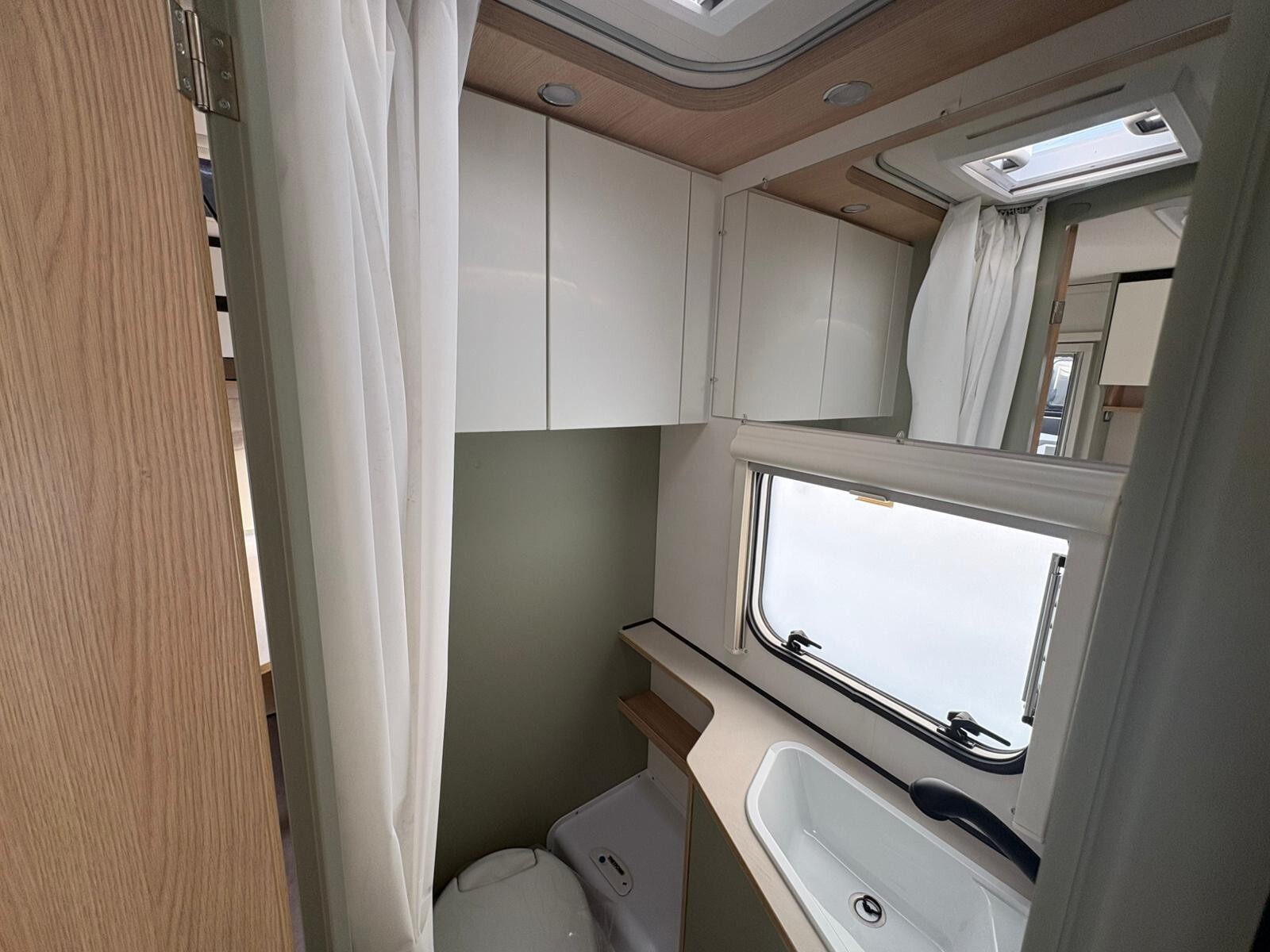 Lmc Caravan Style