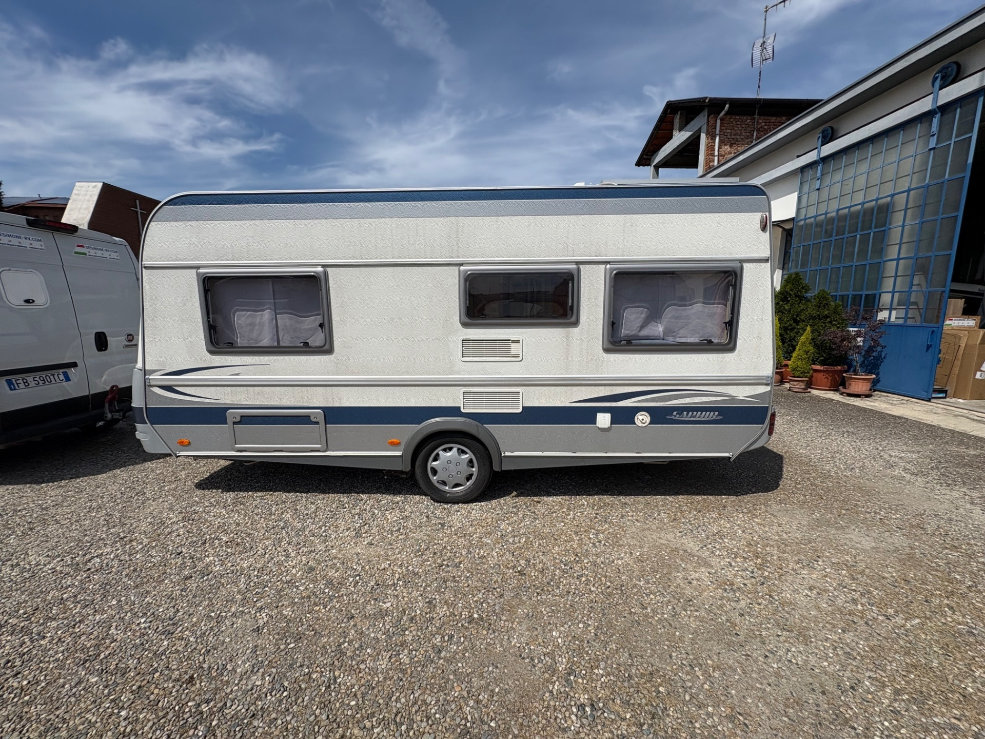 Fendt Caravan Saphir 470-posti 4-mover
