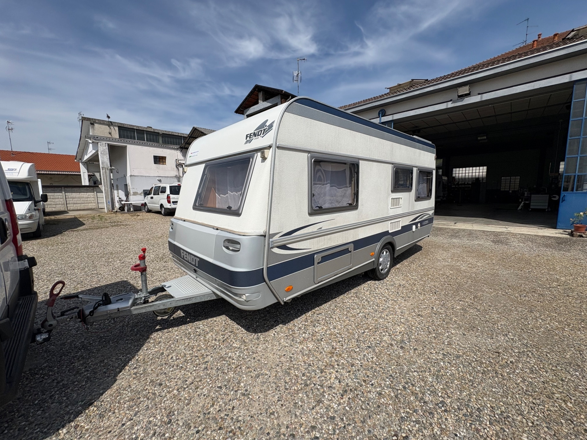 Fendt Caravan Saphir 470-posti 4-mover