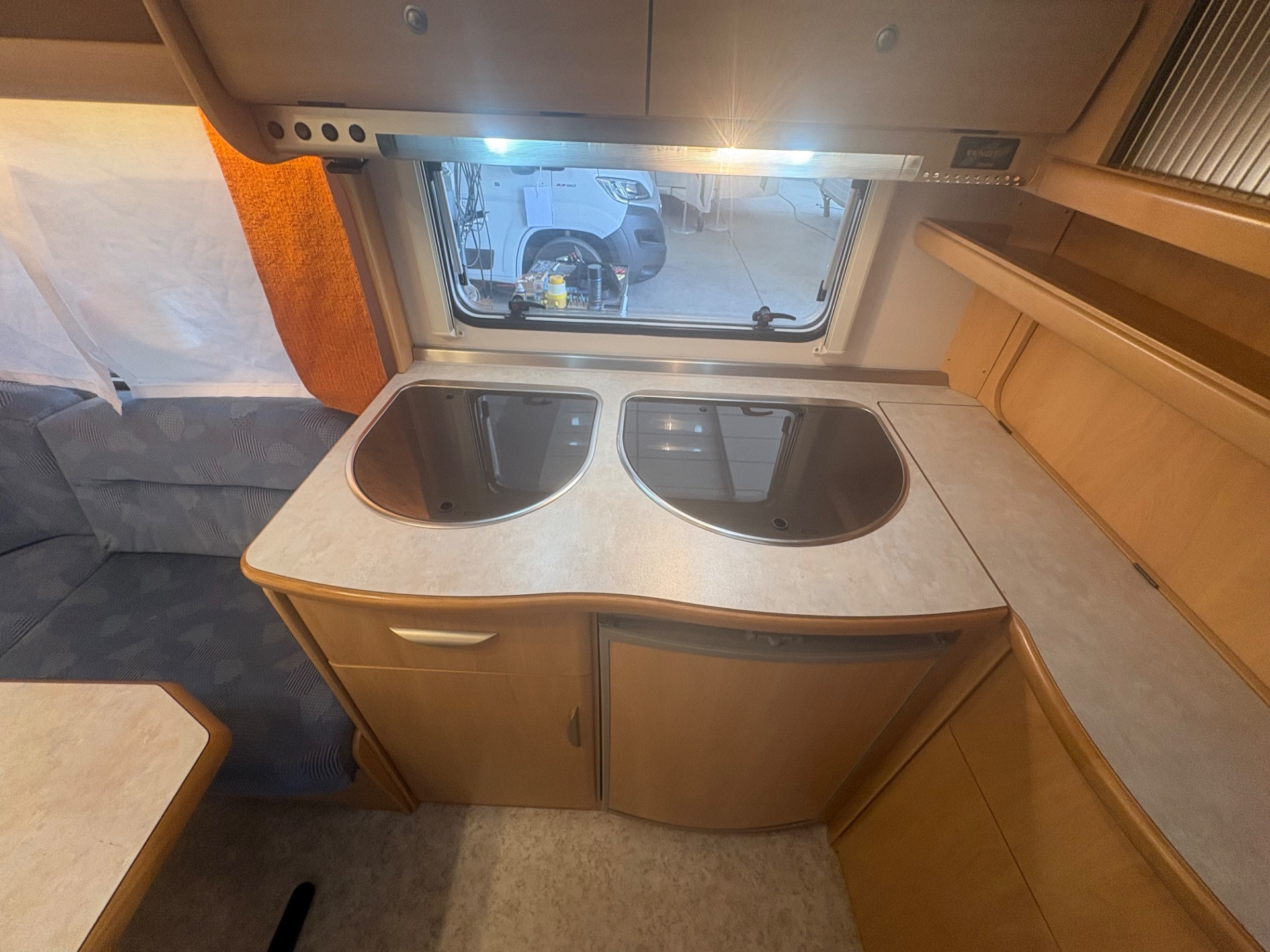 Fendt Caravan Saphir 470-posti 4-mover