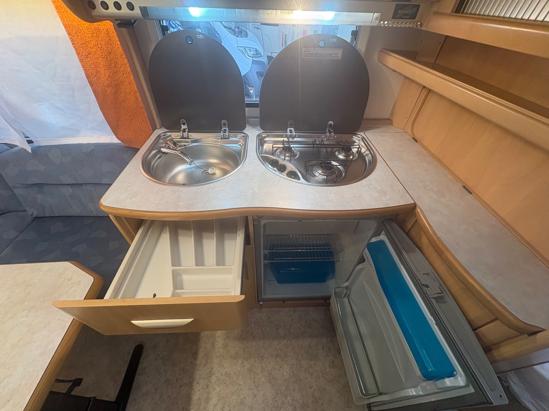 Fendt Caravan Saphir 470-posti 4-mover