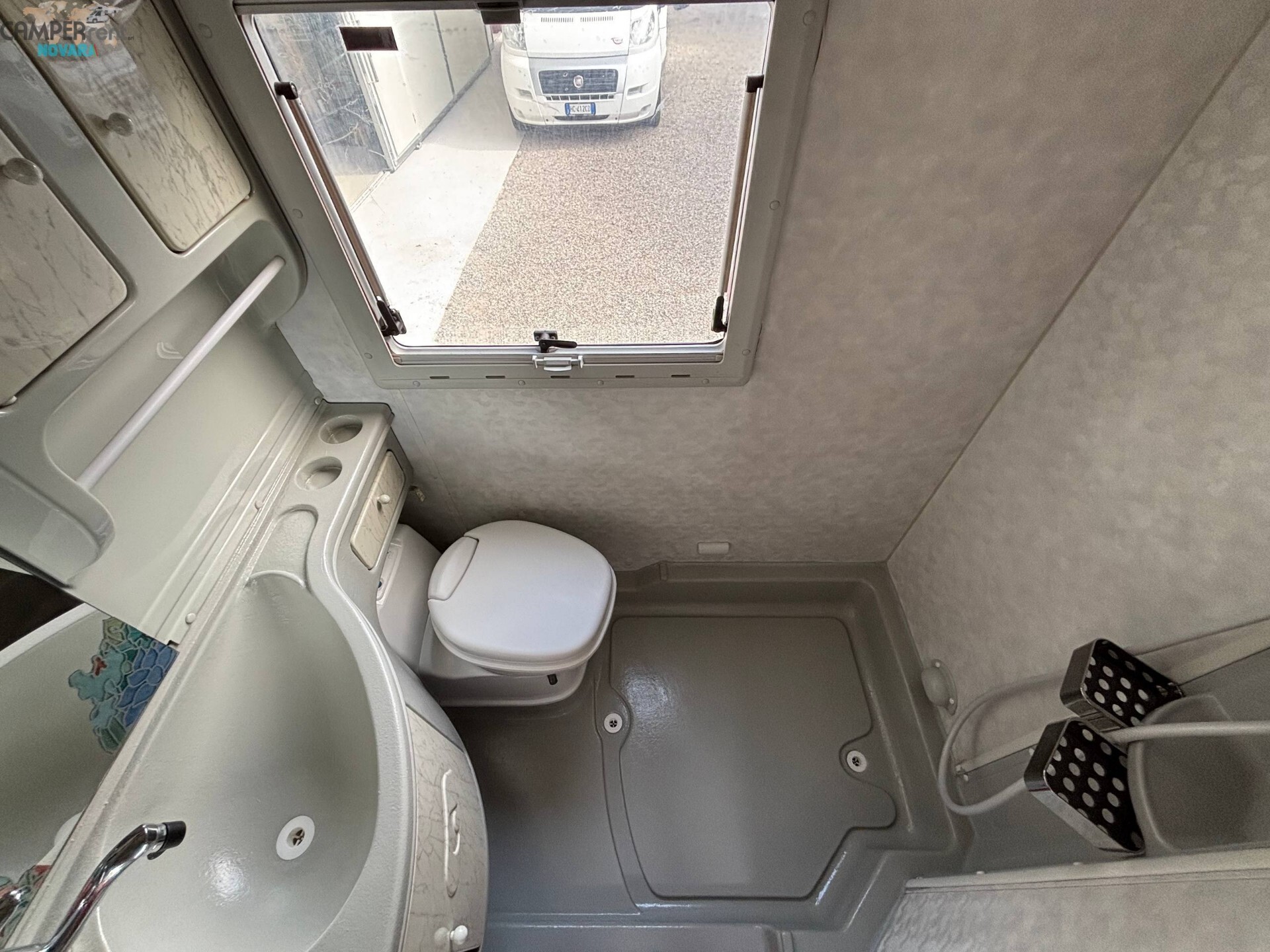 ADRIA ADRIATIK CORAL 670 DK - MANSARDATO COMPATTO