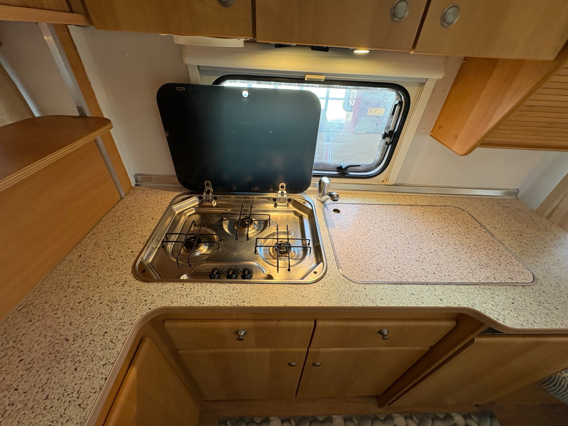 Bürstner Caravan Burstner Studio Espirit 465-posti