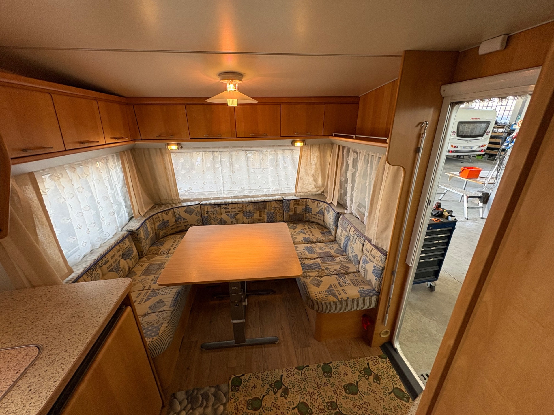 Bürstner Caravan Burstner Studio Espirit 465-posti