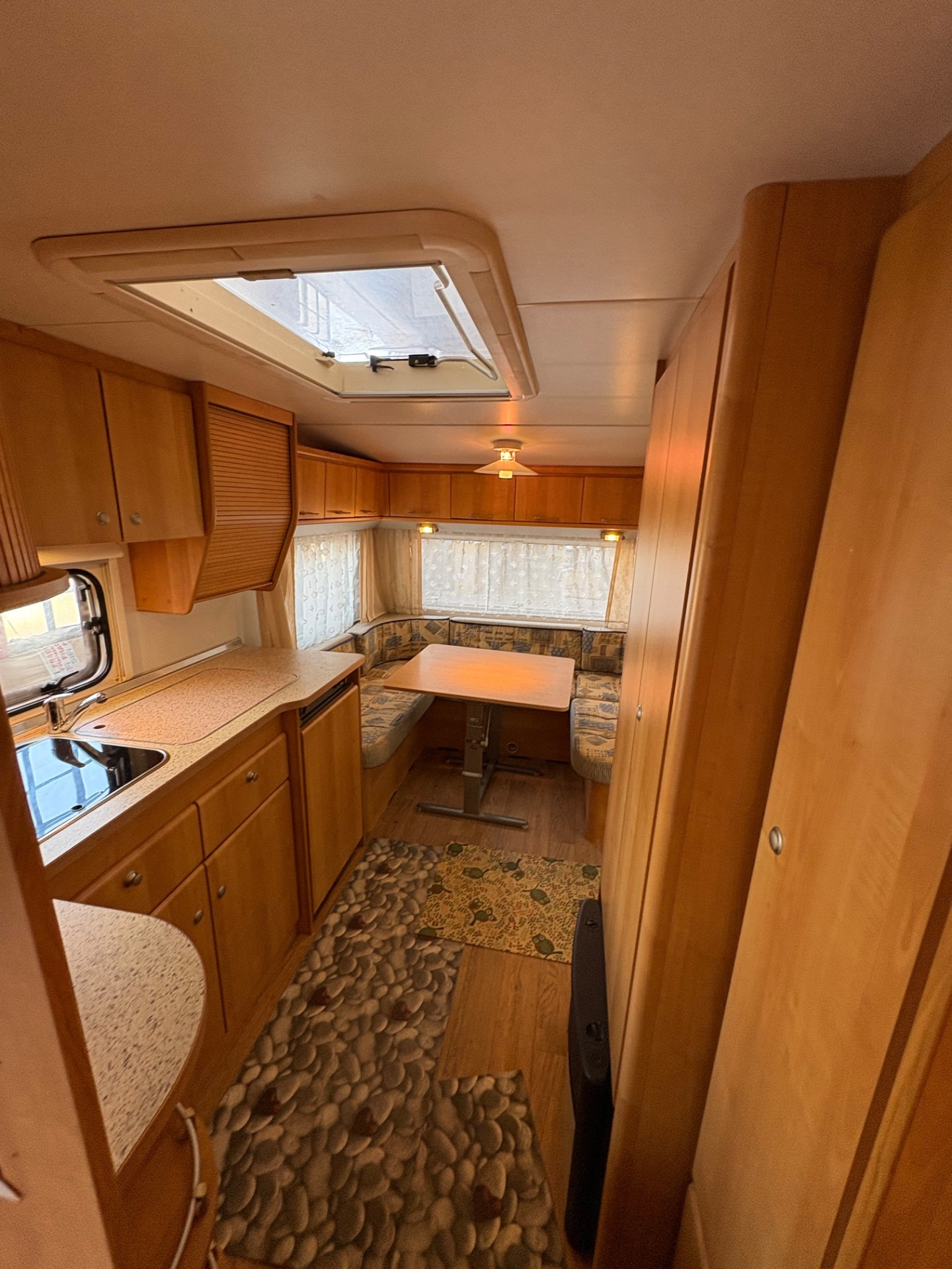 Bürstner Caravan Burstner Studio Espirit 465-posti