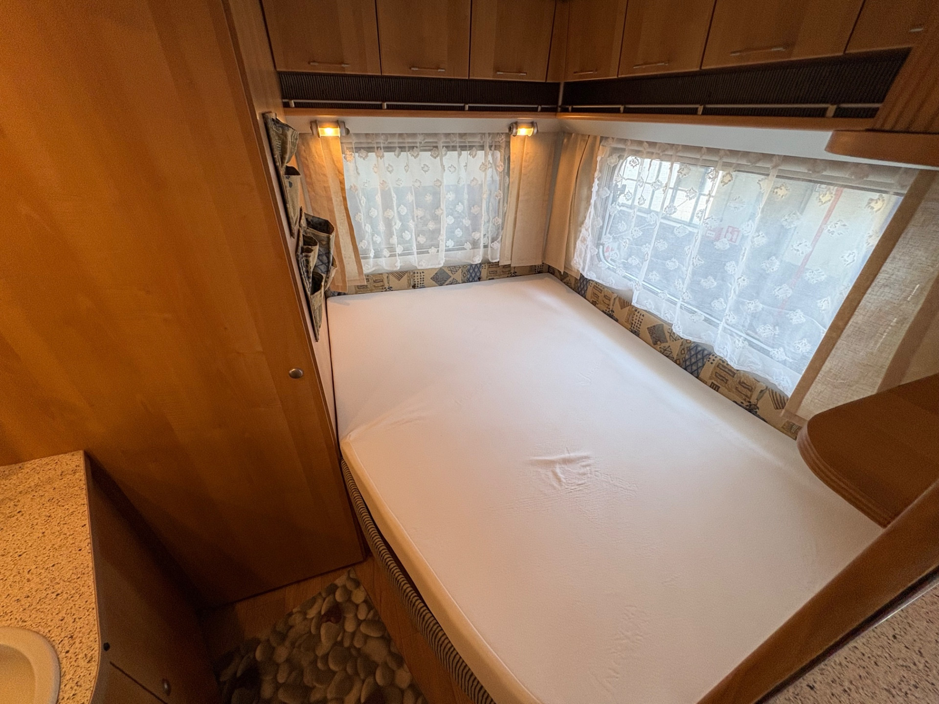Bürstner Caravan Burstner Studio Espirit 465-posti