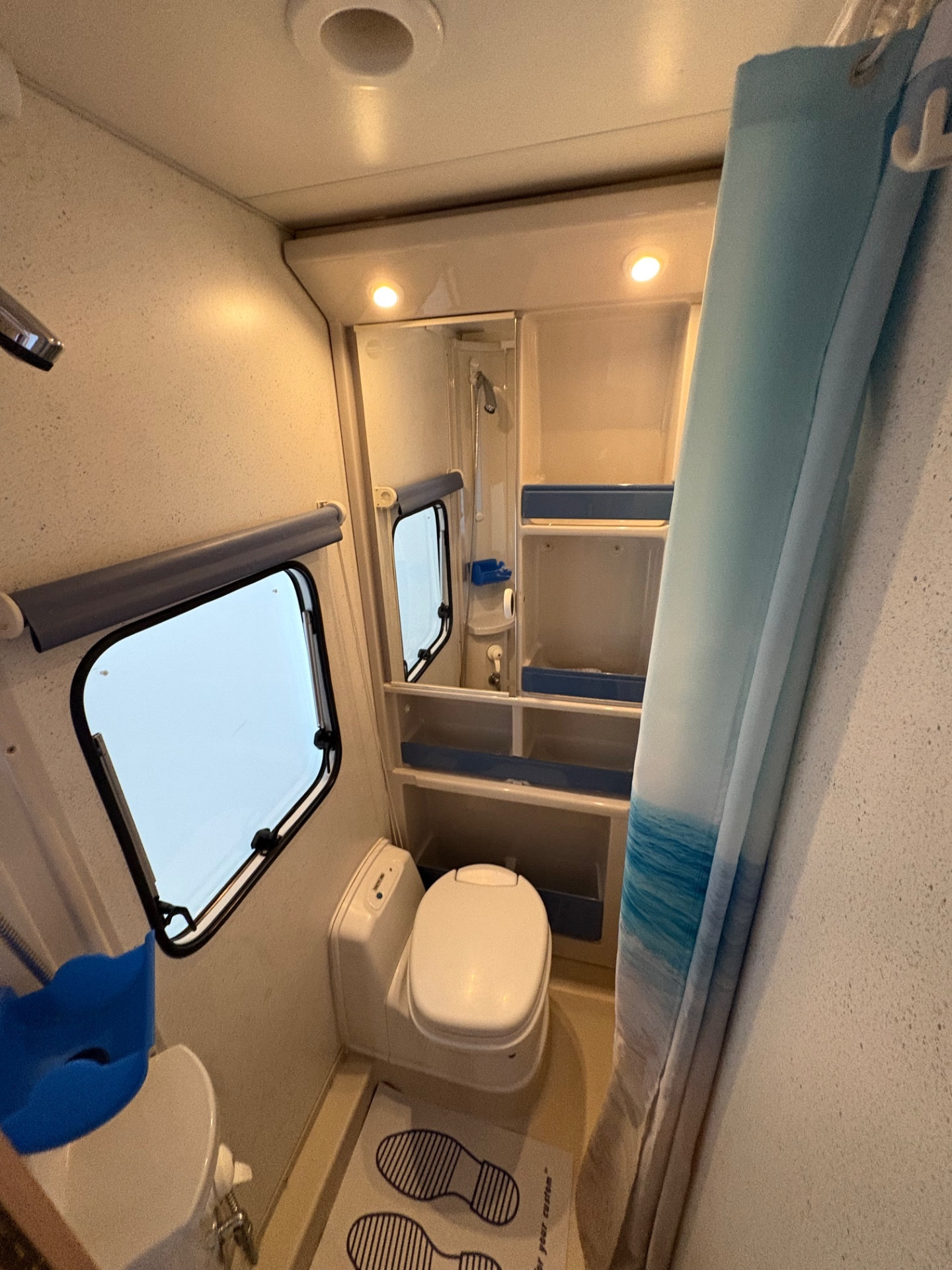 Bürstner Caravan Burstner Studio Espirit 465-posti
