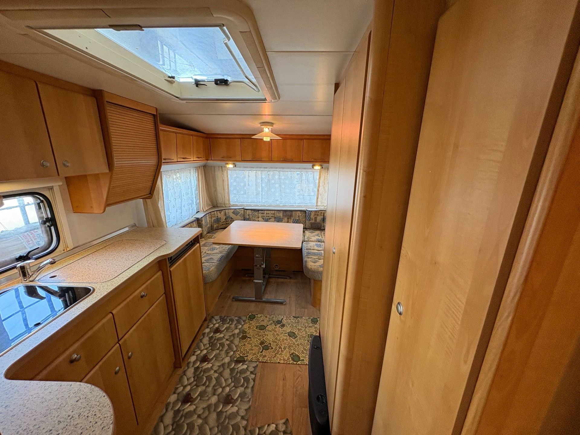Bürstner Caravan Burstner Studio Espirit 465-posti