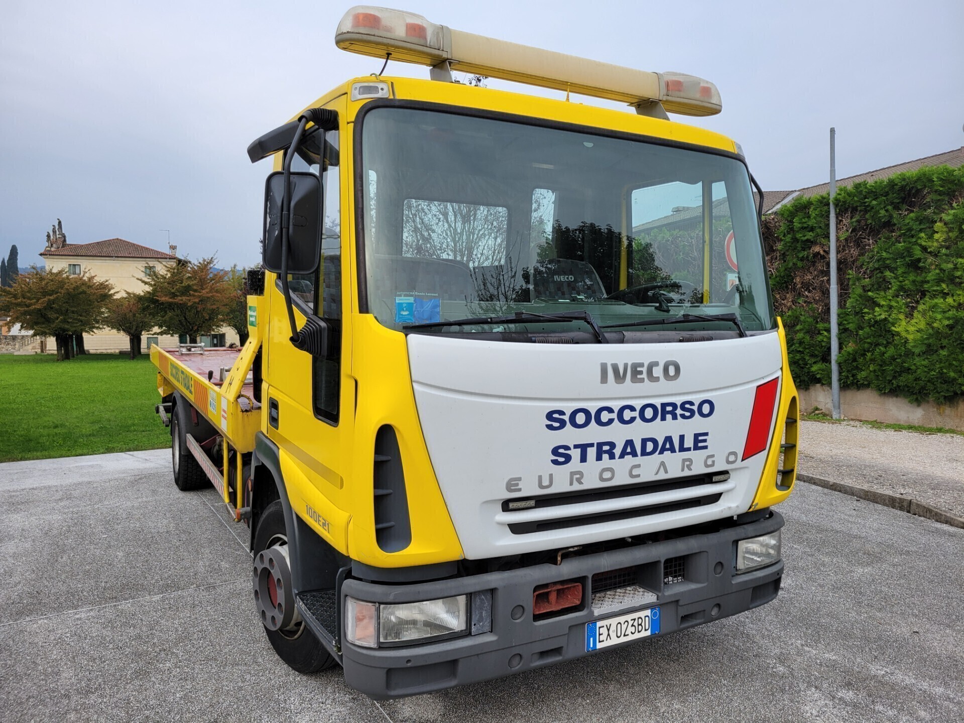 IVECO EUROCARGO 100E21R - SOCCORSO STRADALE - TCM PIANALE - CARROATTREZZI - GANCIO E BRACCIO - dettaglio 8