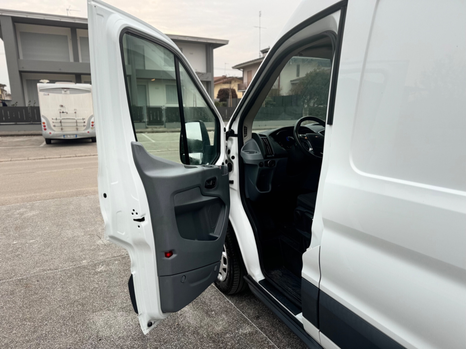 Ford Transit 2.0 TDCi 105CV passo LUNGO tetto alto L2H2 OCCASIONE - dettaglio 14