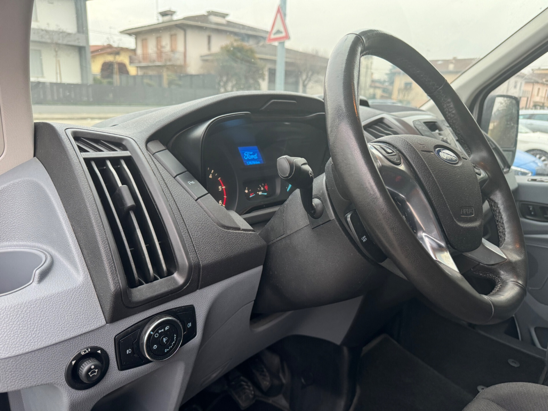 Ford Transit 2.0 TDCi 105CV passo LUNGO tetto alto L2H2 OCCASIONE - dettaglio 16