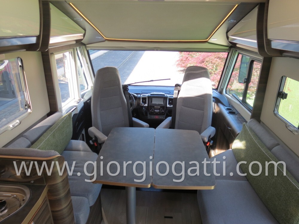 CAMPER MOTORHOME LAIKA H 3512 DS CON BASCULANTE E 