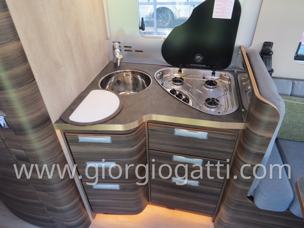CAMPER MOTORHOME LAIKA H 3512 DS CON BASCULANTE E 