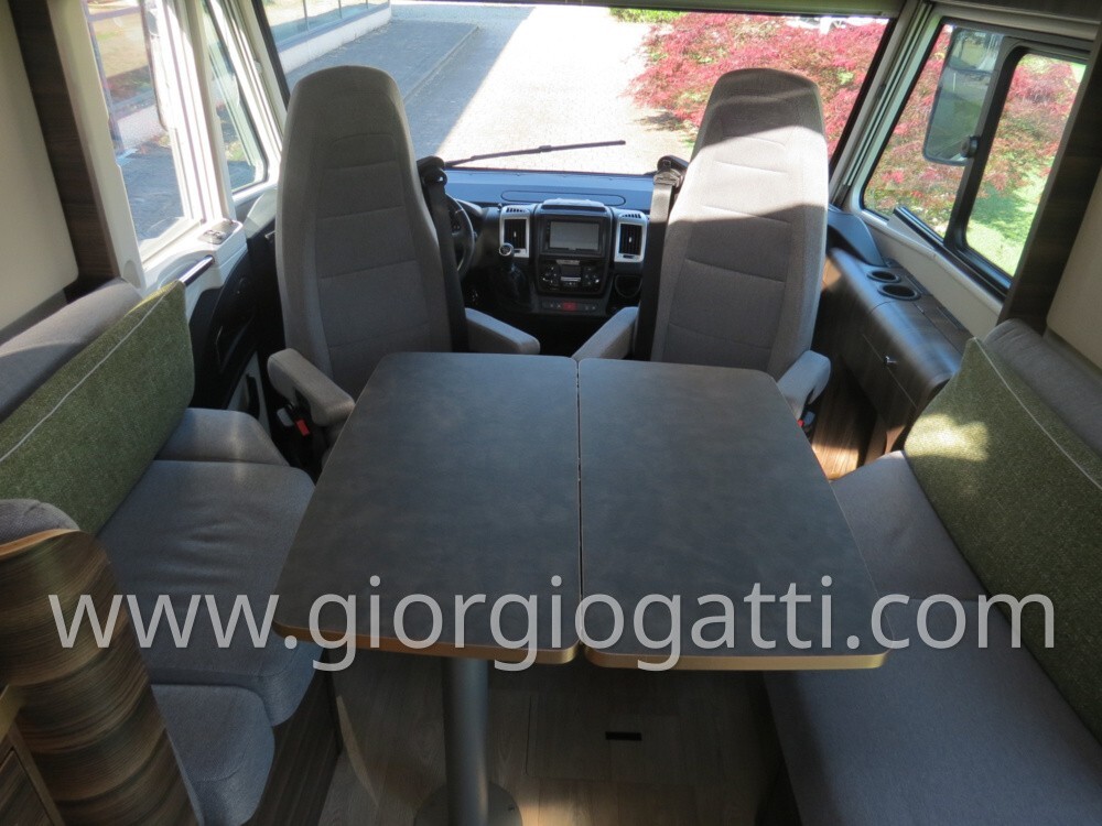 CAMPER MOTORHOME LAIKA H 3512 DS CON BASCULANTE E 