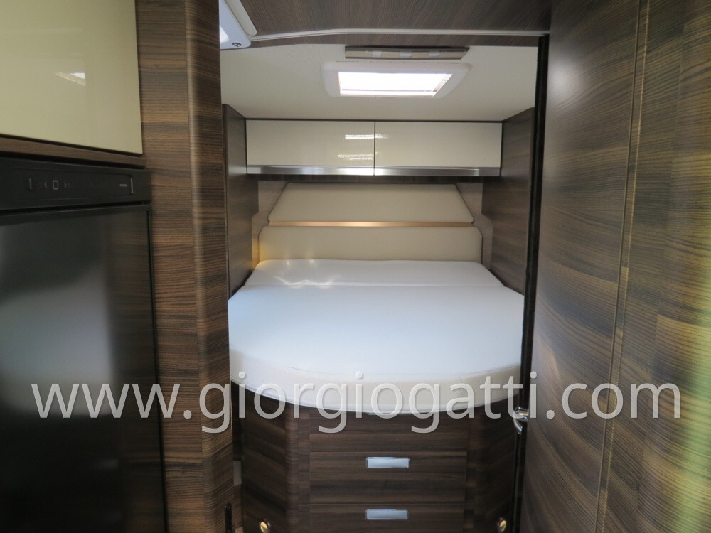 CAMPER MOTORHOME LAIKA H 3512 DS CON BASCULANTE E 