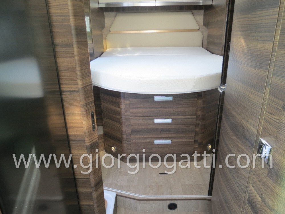 CAMPER MOTORHOME LAIKA H 3512 DS CON BASCULANTE E 