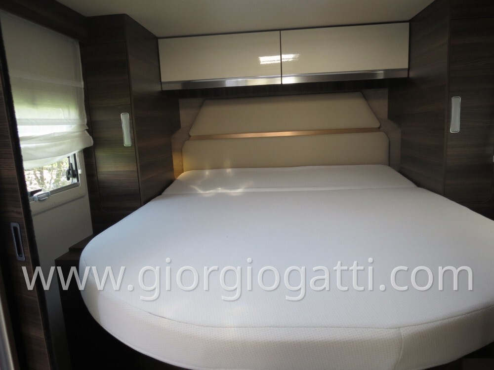 CAMPER MOTORHOME LAIKA H 3512 DS CON BASCULANTE E 