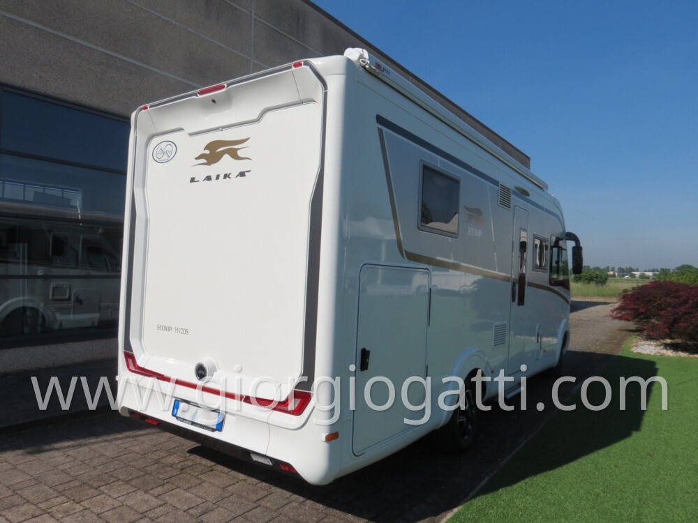 CAMPER MOTORHOME LAIKA H 3512 DS CON BASCULANTE E 