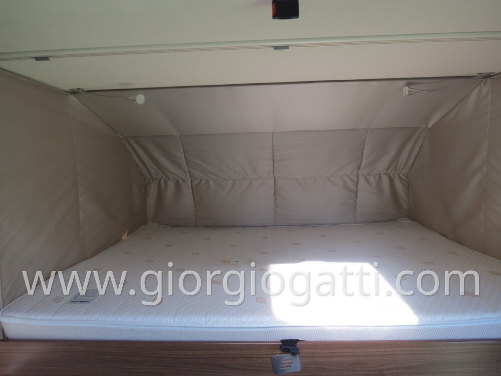 CAMPER MOTORHOME HYMER BMC-I 680 CON BASCULANTE E 