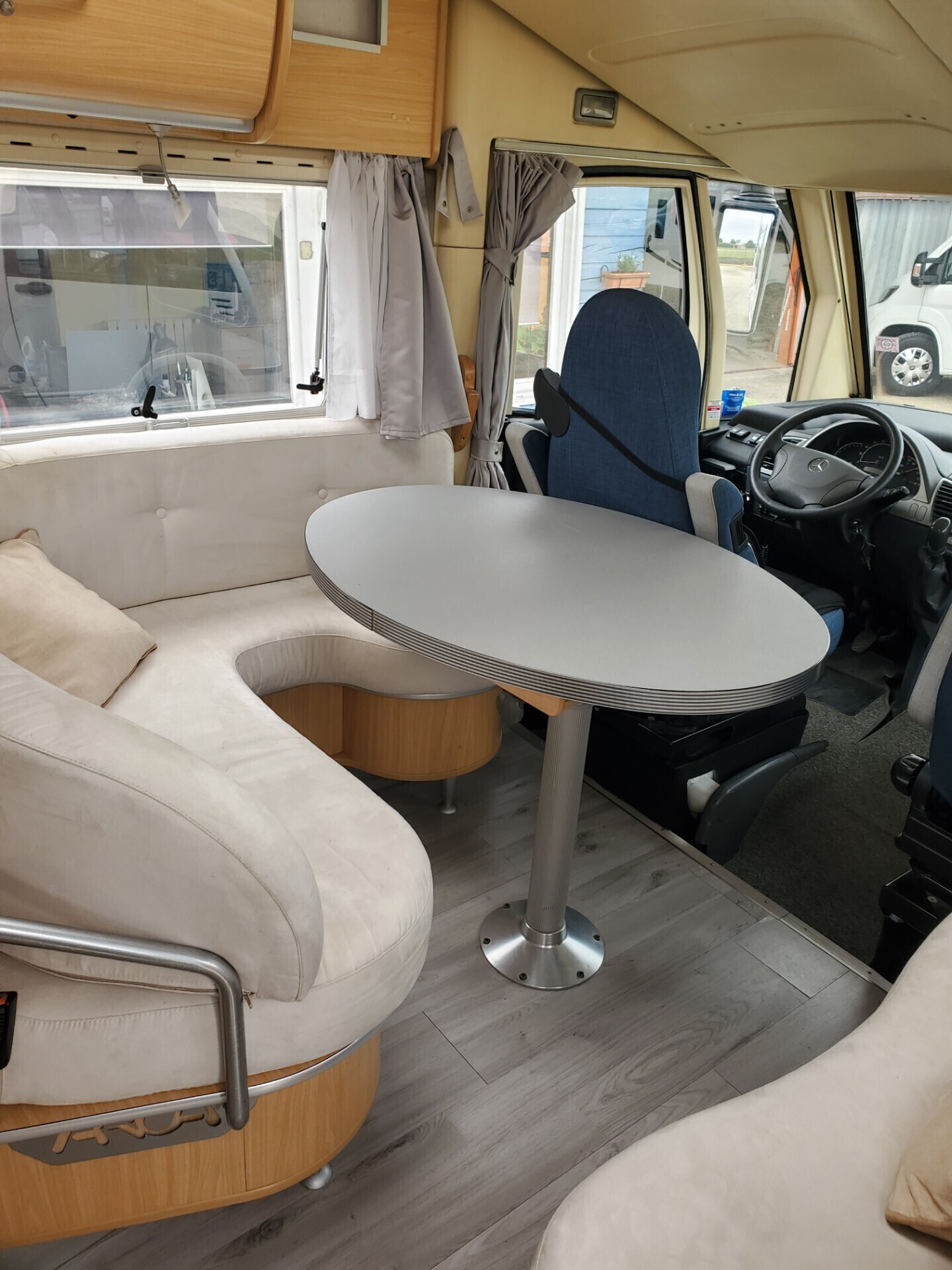 Arca MOTORHOME MERCEDES H 720 GLM