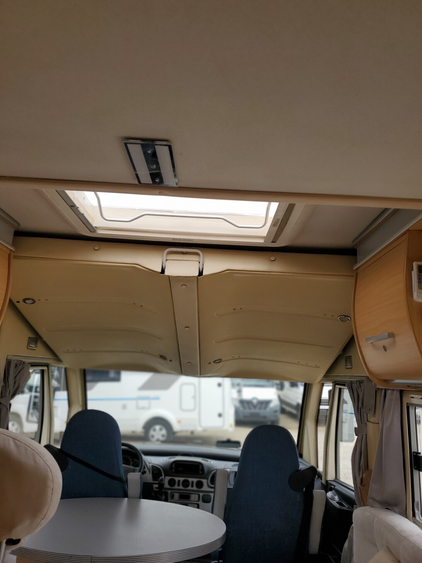 Arca MOTORHOME MERCEDES H 720 GLM