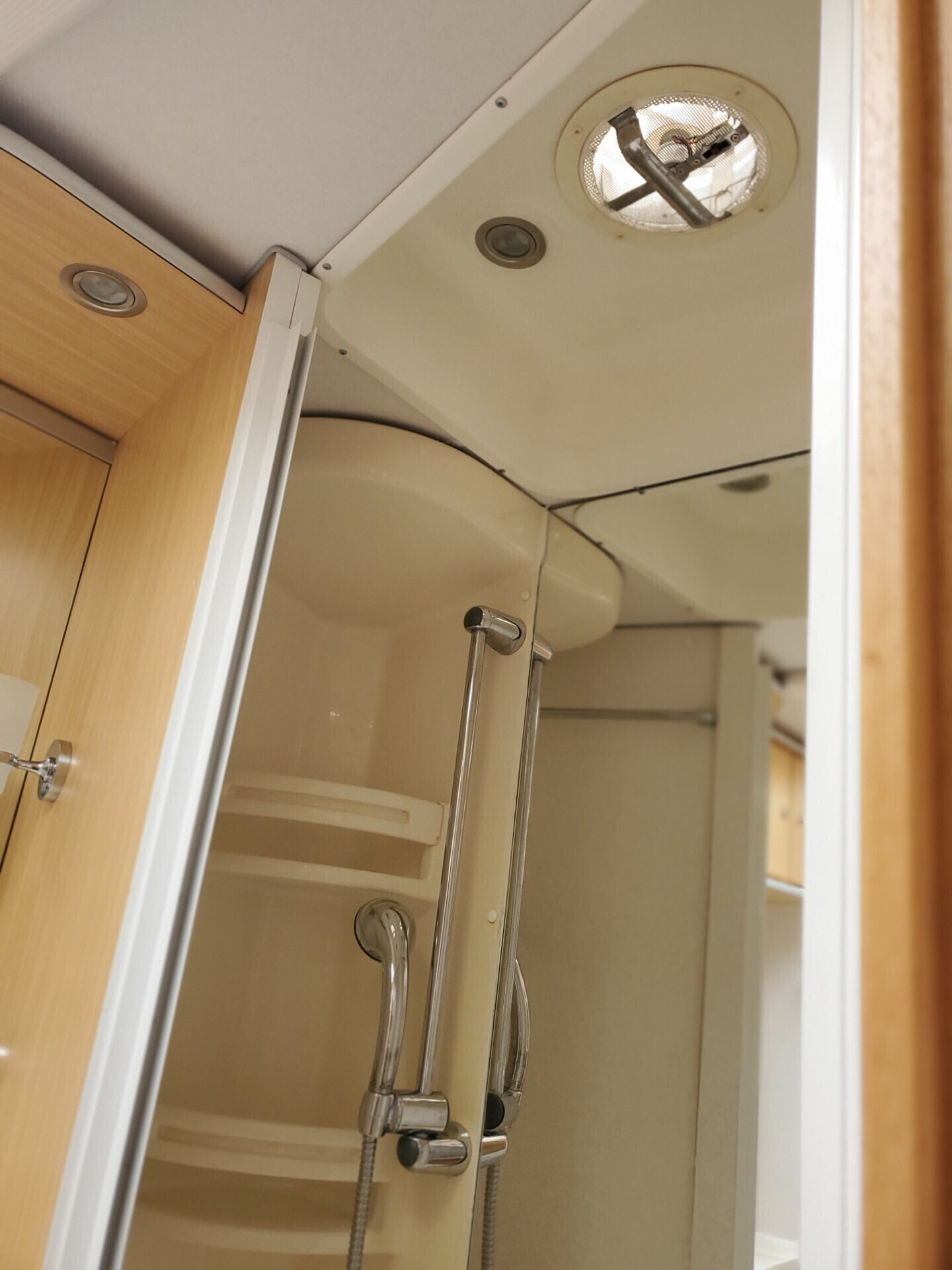 Arca MOTORHOME MERCEDES H 720 GLM