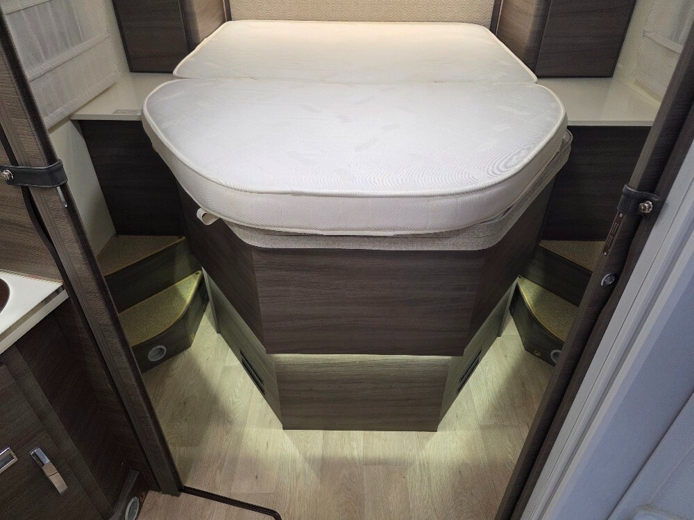 CAMPER MCLOUIS NEVIS 79G DIAMOND