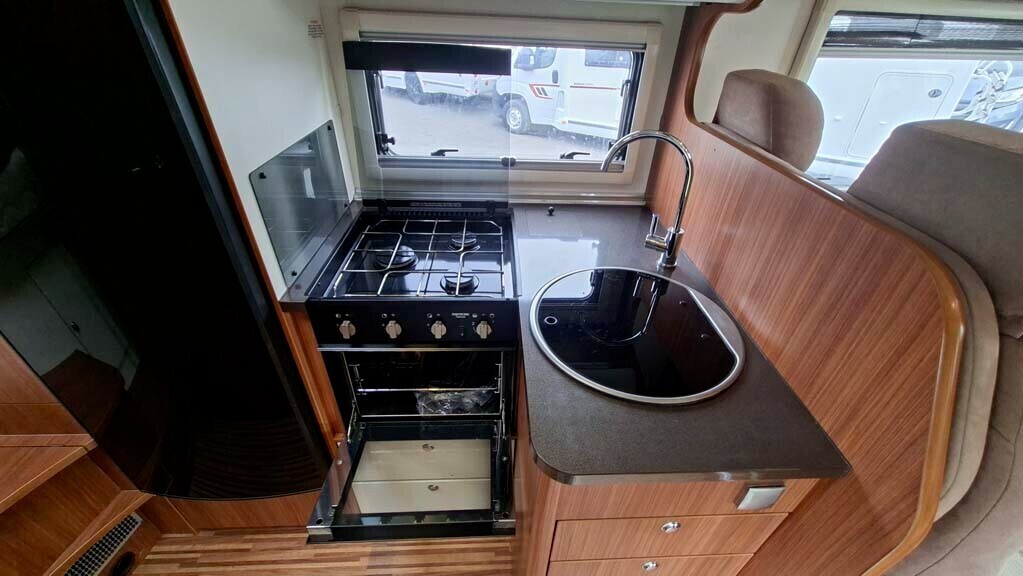Adria Matrix M680 SP - Perfette Condizioni!