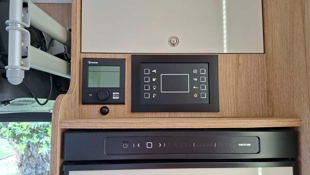 Ci International Horon 87 XT - Pari al nuovo!