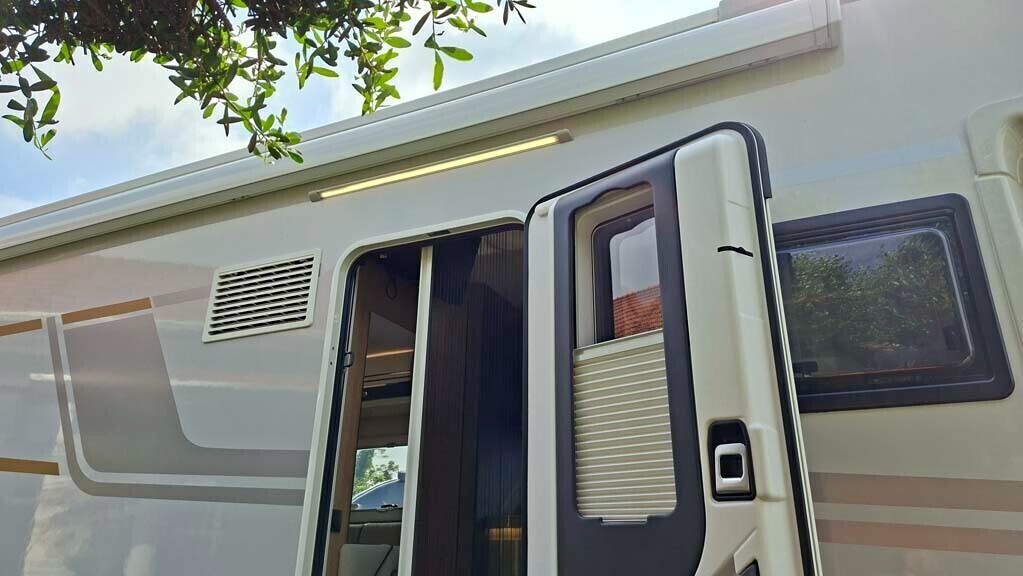 Ci International Horon 87 XT - Pari al nuovo!