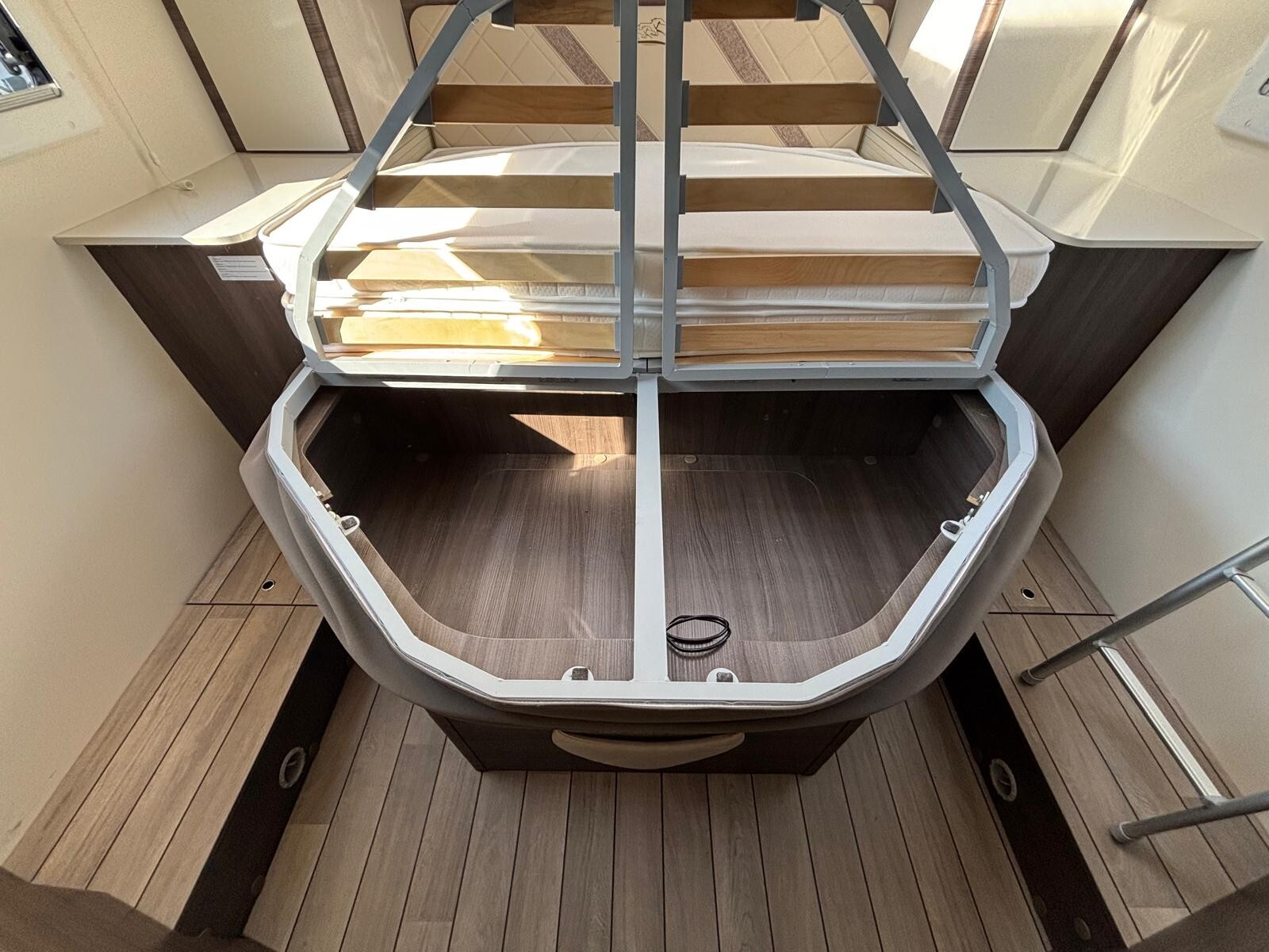 Mclouis Yearling 89g camper