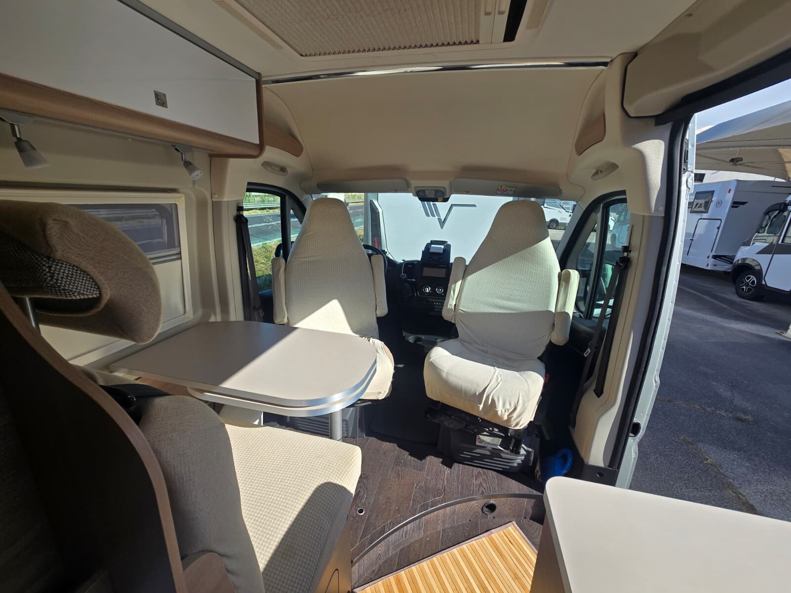 Laika KOSMO 6.0 CAMPER VAN FURGONATO
