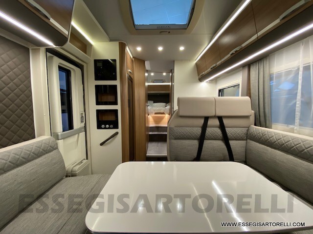 ADRIA CORAL XL A 670 SL AUTOMATICO GEMELLI GARAGE 