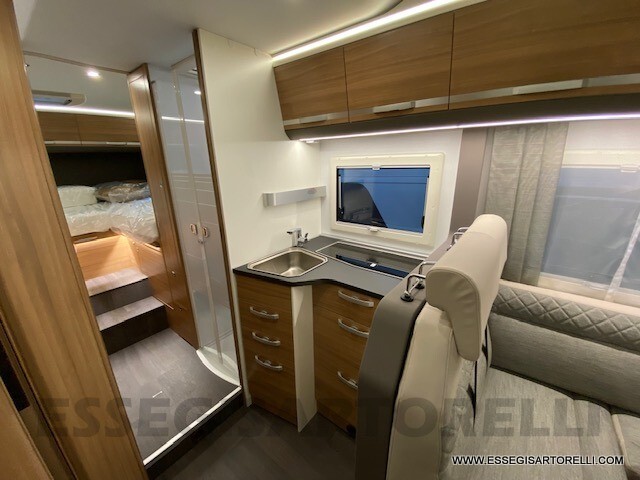 ADRIA CORAL XL A 670 SL AUTOMATICO GEMELLI GARAGE 