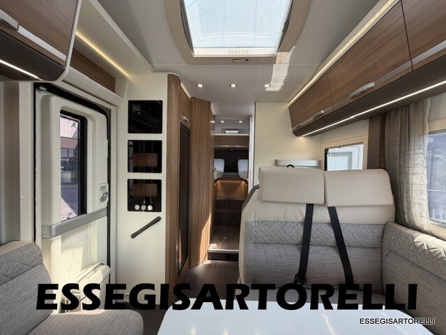 ADRIA CORAL XL A 670 SL AUTOMATICO GEMELLI GARAGE 