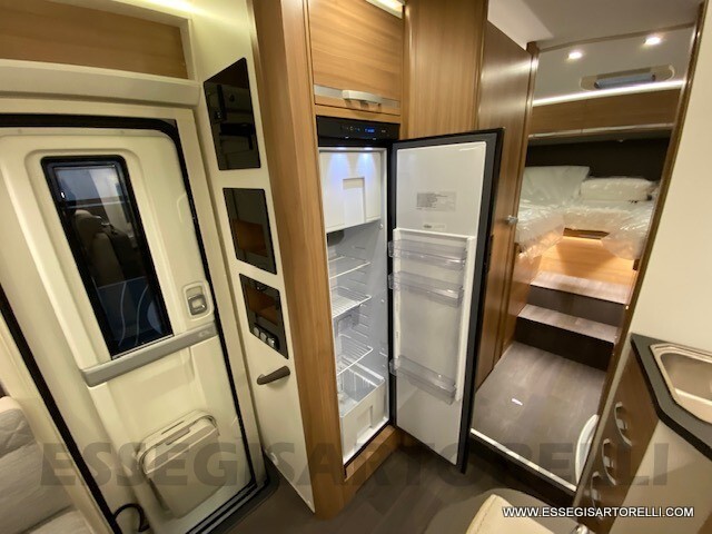 ADRIA CORAL XL A 670 SL AUTOMATICO GEMELLI GARAGE 