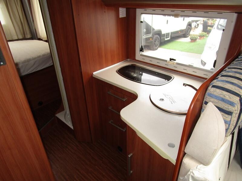Laika X713R matrimoniale a isola Ducato 3.0 160cv